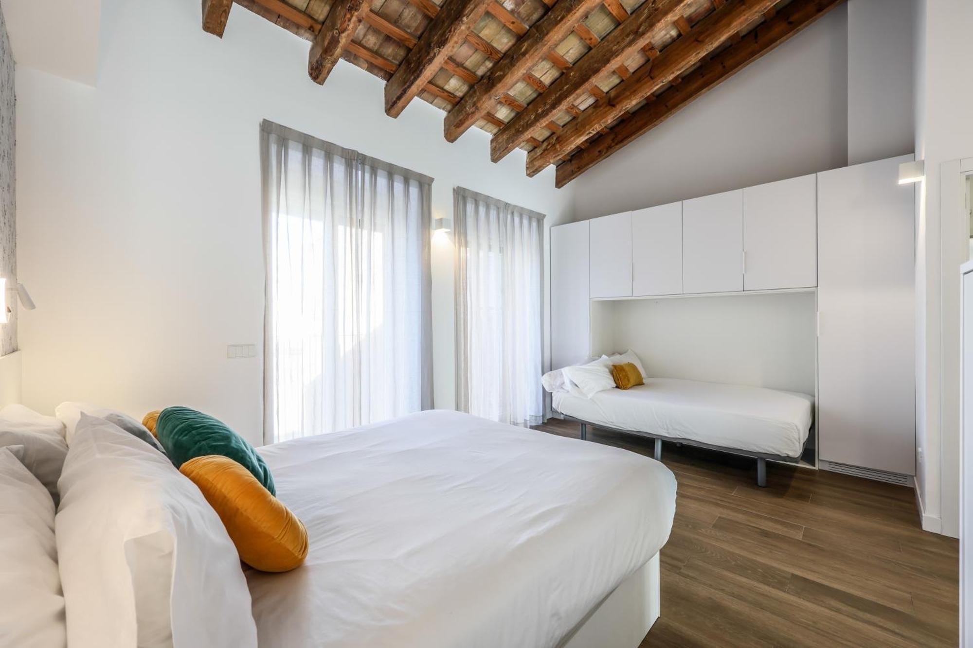 Amazinn Places Evi Apartments Валенсия Екстериор снимка